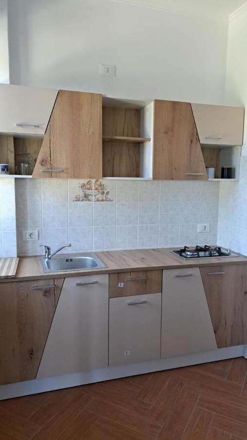 Casa Francesca Apartment Comanesti  Luaran gambar